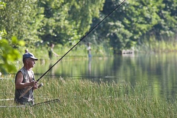 Quels sont les équipements indispensables pour la chasse et la pêche ?