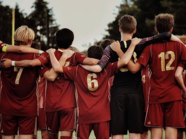 Les Bienfaits du Football pour la Santé et le Moral : Tout ce que vous Devez Savoir
